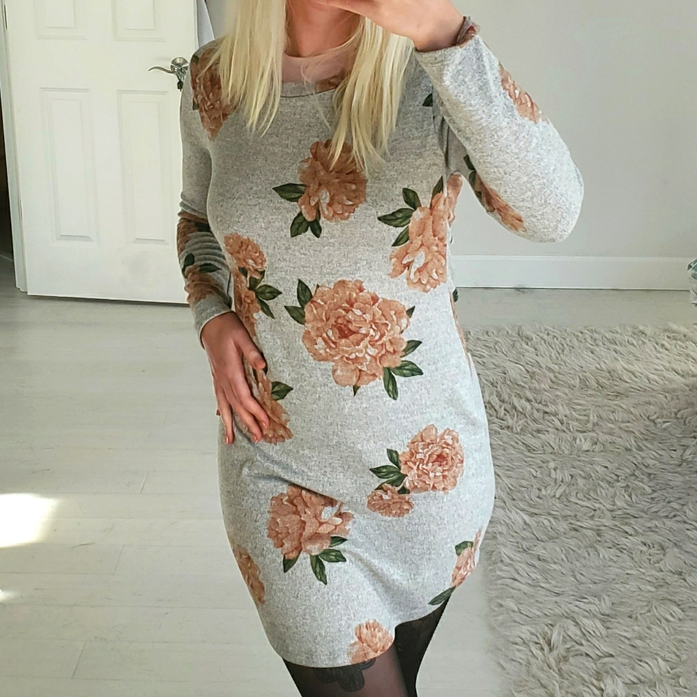 🌸❄ Rhapsody Winter Carnation Bodycon Dress